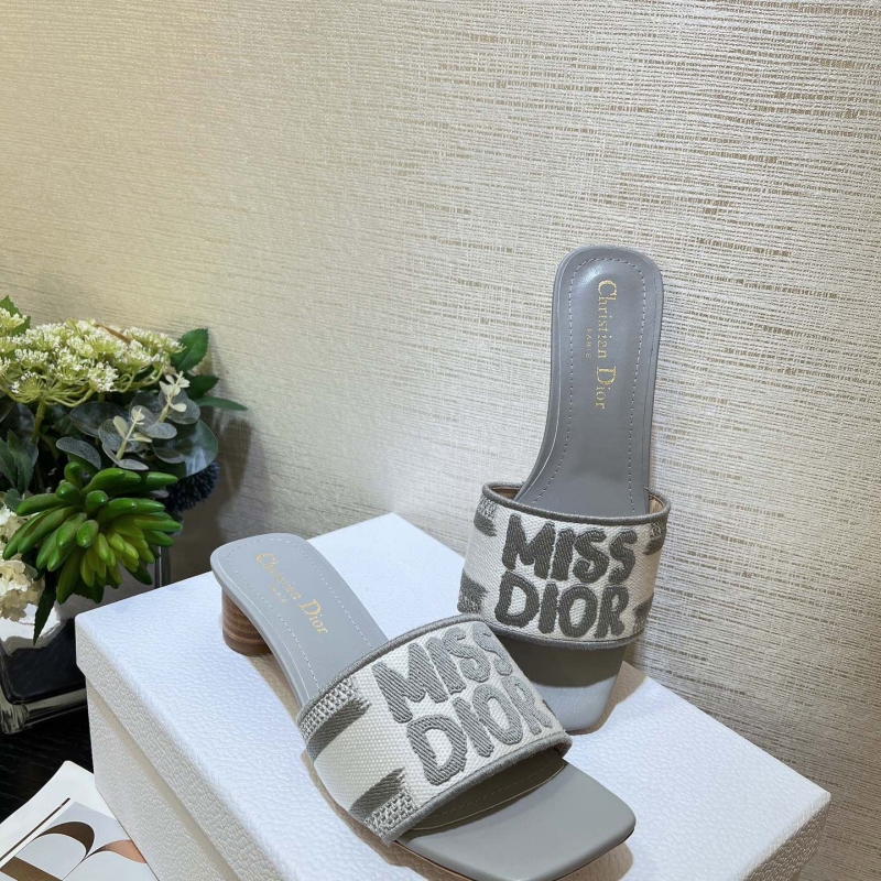 ch**an D*or slippers